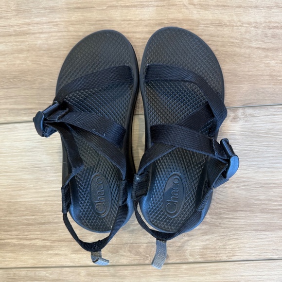 Chaco Z/1 Sandals | Kids Size 3 | Black - Picture 2 of 4